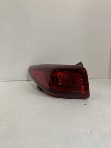 2018-2019 Halogen Tail Lamp Hyundai Kona Driver Side Left Tail Light Lamp OEM - Picture 1 of 9