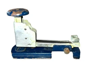 ARROW FASTENER Vintage "COMMANDER" Model Desk Stapler 40's/50's Navy Blue - Picture 1 of 13