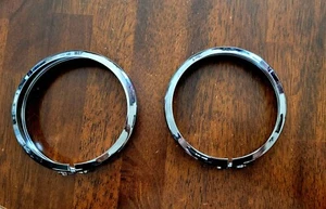 2005 Harley Davidson Pair of OEM Passing Lamp Genuine Chrome Trim Ring - Picture 1 of 3