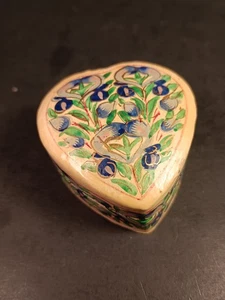 Paper Mache Kashmir Yellow Floral Heart  Shaped Trinket Box Jewelry  - Picture 1 of 9