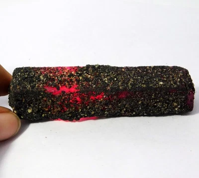 Natural 237.70 Ct Earth Mined Red Ruby Rough - Rod Certified Loose Gemstone - Image 1 of 4