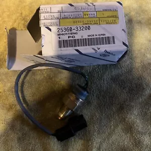 91-95 Hyundai Elantra Thermo Sensor OEM 25360-33200 - Picture 1 of 1