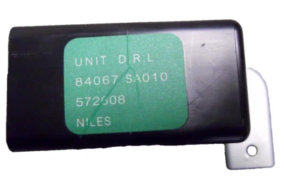 Módulo de control de luz diurna Subaru Forester 2004-2006 OEM PN 84067SA010 Foto 1 de 3