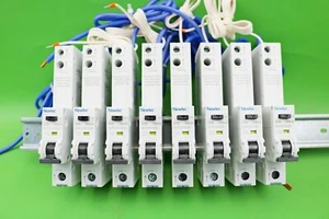 Newlec RCBOs B16 B20 B40 C10 C16 C20 C32 C40 30mA Single Pole Type B Type C RCBO - Picture 1 of 11