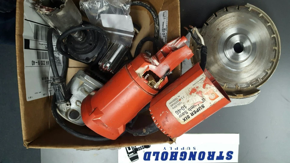 GUARDABARROS DE SEGURIDAD USADO 10-46-11, ROBERTS SUPER -VENDER PARTE DE LA IMAGEN Foto 1 de 1