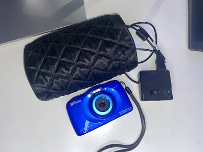 Cámara digital Nikon Coolpix W150 13,2 MP impermeable - azul Foto 1 de 3