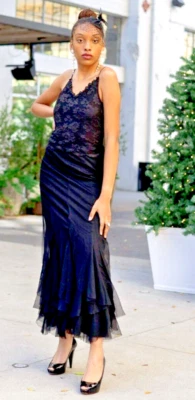 Casadei Dress Size Small Black Lace Mesh Vintage Bodycon Maxi Gown - Image 1 of 4