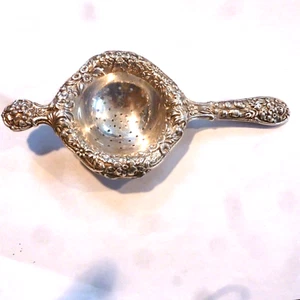 S KIRK & SON STERLINGSILBER 7" TEESIEB DOPPELGRIFF TOP ZUSTAND - Bild 1 von 5