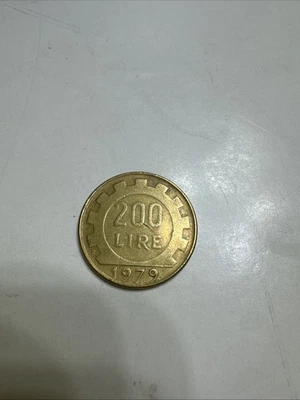 1979 Italy 200 Lire Coin, Sold as is - Image 1 of 4