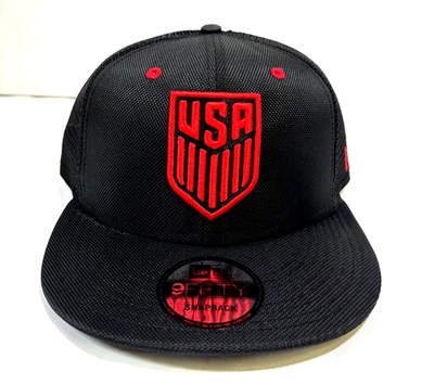Gorra de fútbol estadounidense NE Trucker Snapback ~ negra/roja Foto 1 de 4