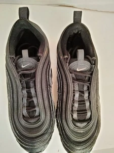 Youth Boys Size 5.5Y Nike Air Max 97 GS Triple Black Sneakers Shoes 921522-011 - Picture 1 of 8
