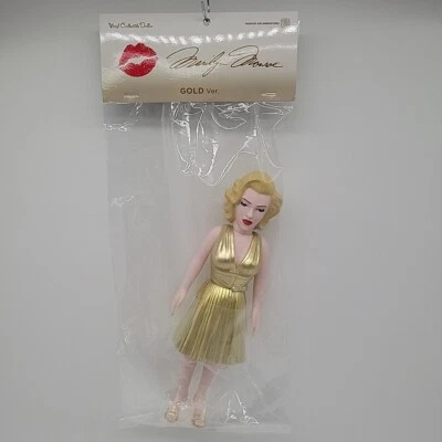 Коллекционная виниловая фигурка куклы Мэрилин Монро в золотом платье игрушки Medicom - Изображение 1 из 4
