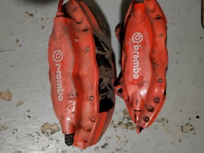 OEM Brembo 2005-18 Dodge Charger Challenger SRT 300 Set Brake Calipers  - Image 1 of 4