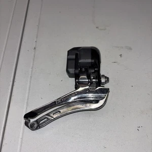 Shimano Ultegra FD-6770 Di2 2x10-Speed Front Derailleur Braze On - Picture 1 of 7