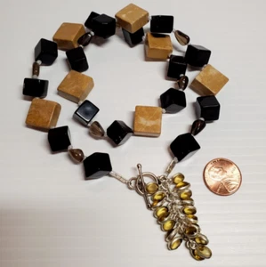 Toggle Clasp Necklace Stone & Lacquer Crunchy Hippie Look Dangling Stone Grape - Picture 1 of 10