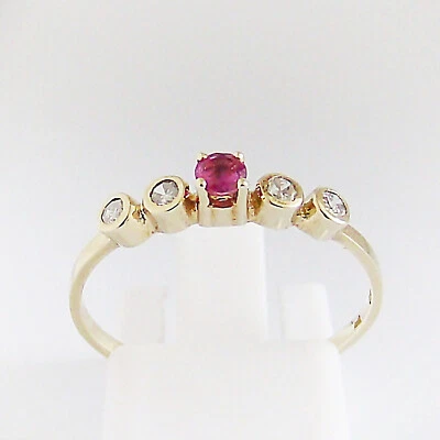 Ring Gelbgold 333er 8 kt Rubin Diamanten Edelstein - Bild 1 von 4