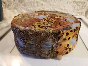 Vintage Mid Century Pillbox Hat wonderful feathers beautiful craftsmanship - Picture 1 of 6