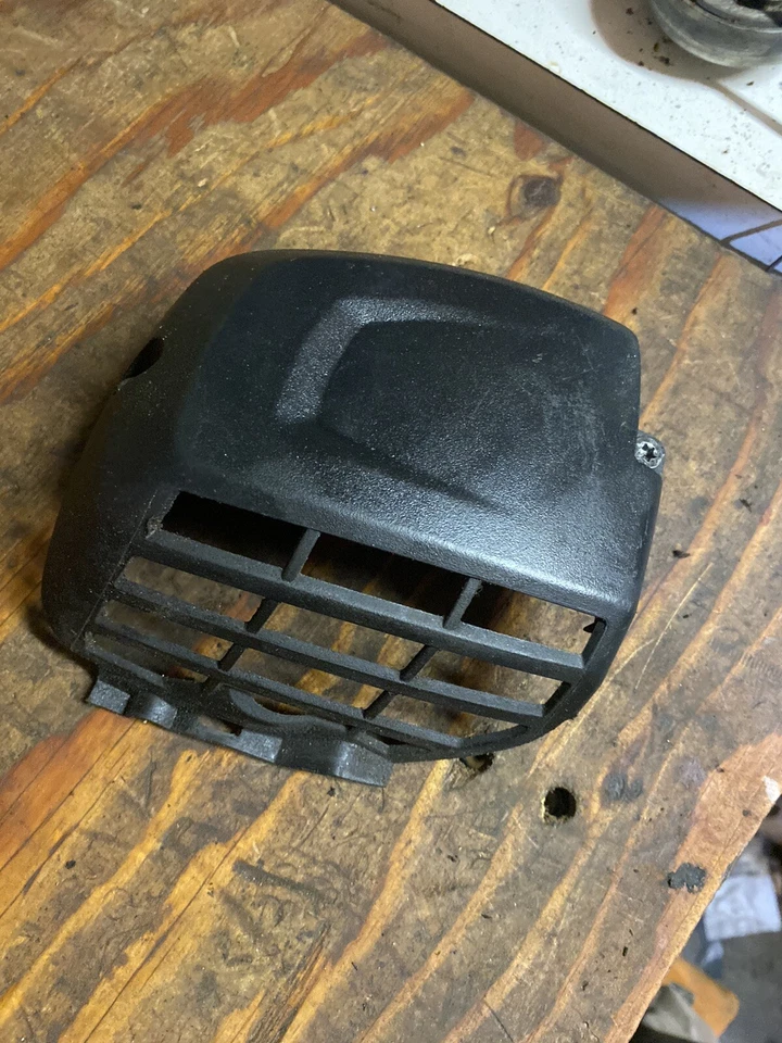 Cubierta silenciador OEM Redmax CHT220 Husqvarna 122HD60 envío gratuito Foto 1 de 1