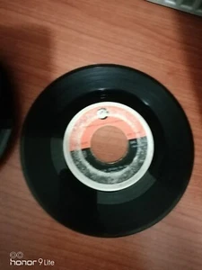 vinili 7" 45 giri 143 I RIBELLI PUGNI CHIUSI-GIULIA - Foto 1 di 2