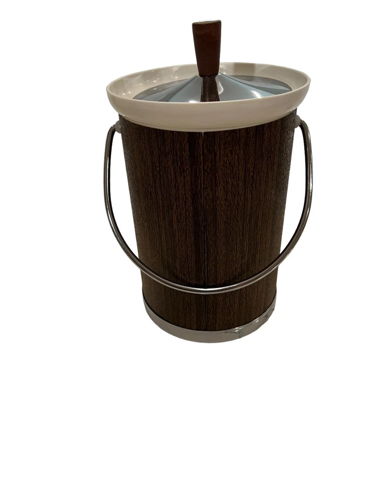 Cubo de hielo MCM vintage de nogal Kromex con cromo años 60 bar de cócteles mediados de siglo Foto 1 de 4