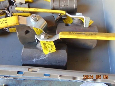 1 VÁLVULAS APOLLO 93-108-01 VÁLVULA DE BOLA DE ACERO AL CARBONO ROSCADA 1500 PSI Foto 1 de 2