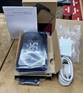 ZTE MU5001 5G MOBILE WiFi 6 HOTSPOT ROUTER TOUCHSCREEN ON EE & LYCA only - Bild 1 von 8