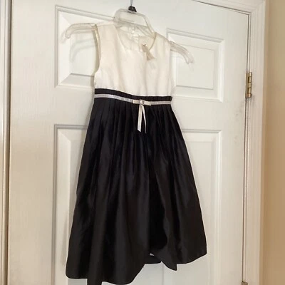 Vestido Cherokee Niñas Talla 6 Blanco y Negro Forro Sin Mangas Plisado Foto 1 de 4