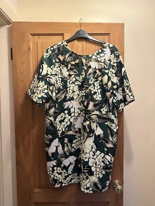 Warehouse Tropical Print Mini Dress. Size 18. Button Back V Neck with Pockets. - Picture 1 of 6