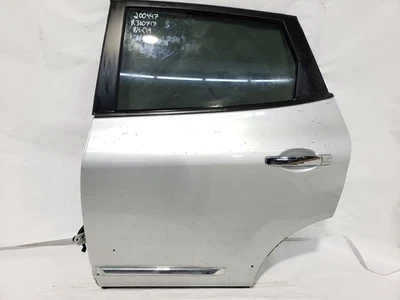 Puerta trasera del conductor K23 plateada OEM 2011 2012 2013 2014 2015 Nissan Rogue SE Foto 1 de 4