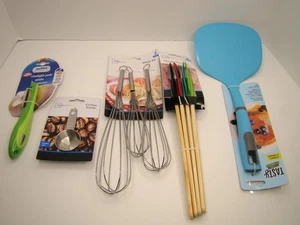 Küchenhelfer Zyliss Schäler und leckerer Jumbo-Wender Schneebesen Silikon - Bild 1 von 10