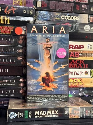 Aria VHS 1988 Theresa Russell , Buck Henry , Beverly D'Angelo , John Hurt Rare - Imagem 1 de 4