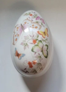 1979 AVON Porcelain 22K Gold Trim Egg Butterfly Floral Jewelry Trinket Box Japan - Picture 1 of 7