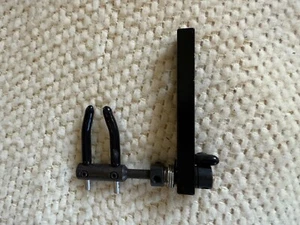 Dual Prong Archery Flipper Rest - Bild 1 von 4