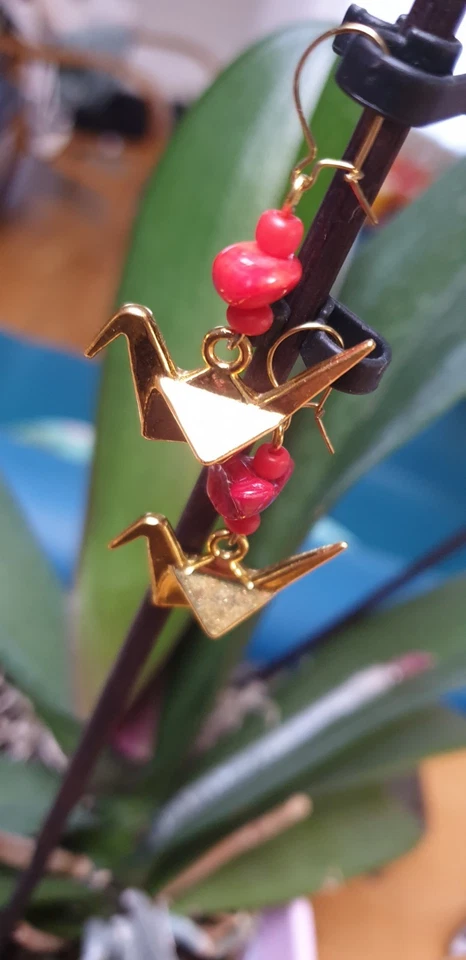 Ohrring mit Koralle, Ohrhänger, Kranich - Bild 1 von 1