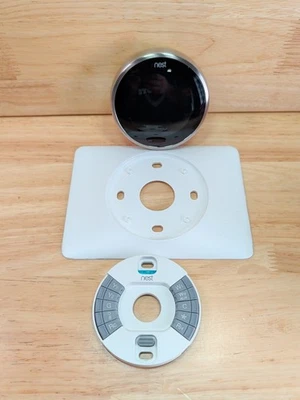 Google Nest 3rd Generation Learning Thermostat A0013 E260129 T3016US STAINLESS - Image 1 of 4