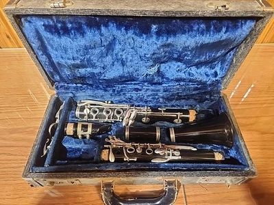 Clarinete Selmer Bundy Resonita Clarinete Estudiante Con Estuche Piezas o Reparación Solo Foto 1 de 4