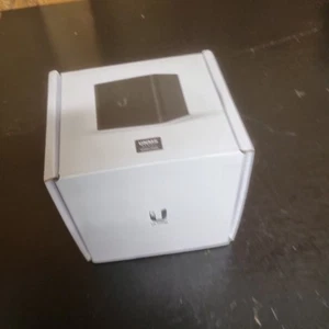 Ubiquiti airCube FAI | Point d'accès WLAN 2,4 GHz, entrée/sortie PoE 24 V, 300 Mo - Photo 1/1