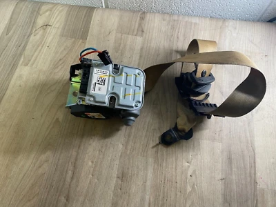 MERCEDES BENZ E320 CLS63 E63 OEM 07-09 FRONT LEFT DRIVE SIDE SEAT BELT RETRACTOR - Image 1 of 4