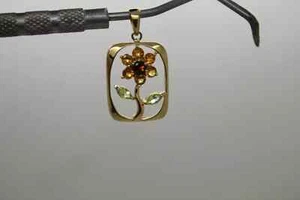 14k Yellow Gold CITRINE, GARNET & PERIDOT FLOWER design pendant - Picture 1 of 5