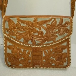 Hand Tooled Bird & Floral Embossed Mexico Brown Leather Purse Boho Western - Picture 1 of 12