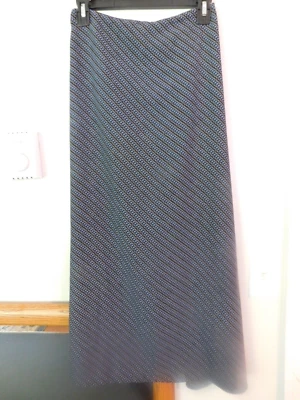 ДЕРЕВЕНСКИЙ ЖИТЕЛЬ ДАМЫ ЮБКА, РАЗМЕР 18, ДЛИННЫЙ И С ПОДКЛАДКОЙ, ЛЕГКИЙ ВЕС - Изображение 1 из 4