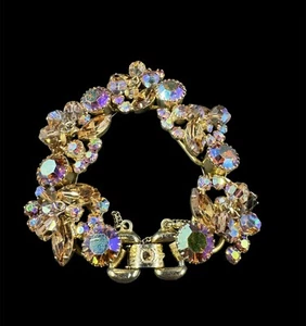 JULIANA D&E GOLD-TONE TOPAZ RHINESTONE CLUSTER OVERLAY 5 LINK BRACELET - Picture 1 of 9
