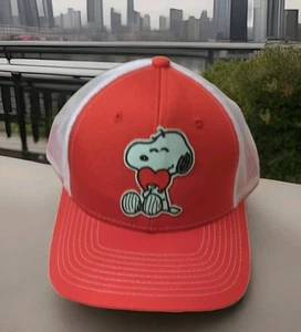 Snoopy Love Peanuts Character Hat Embroidered Adjustable Red/White Truckers - Picture 1 of 4