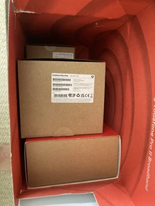 Vodafone Ultra Hub Super WiFi 6E Router, 4G Broadband Backup & THG3000 Router. - Afbeelding 1 van 8