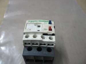 RELÉ DE SOBRECARGA TÉRMICA SCHNEIDER LRD 16 9-13A P9282 - Imagen 1 de 6