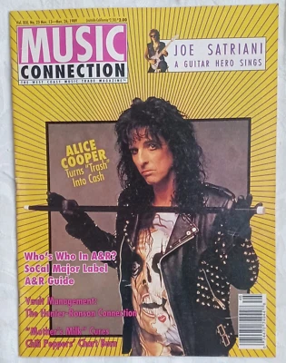 MUSIC CONNECTION MAGAZINE - 1989 Alice Cooper Red Hot Chili Peppers NEAR MINT Q5 - Image 1 of 2