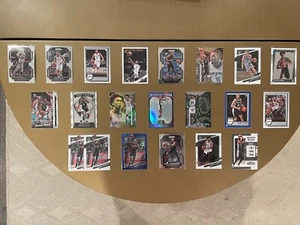 2018-2023 NBA Cards - San Antonio Spurs Lot inkl. Rookies/Parallels/Inserts - Bild 1 von 8