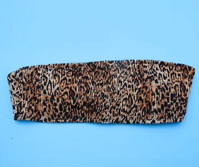 Top de biquíni Victorias Secret médio leopardo franzido acolchoado sem alças natação - Imagem 1 de 4