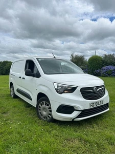 2020 Vauxhall Combo 1.5 Turbo D 2300 SPORTIVE L1 H1 SWB Air/Con Euro 6 Panel Van - Picture 1 of 14
