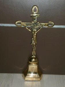 ANCIEN CROIX/CRUCIFIX/STYLE GOTHIQUE/BRONZE POLI/XVIII?XIX?/H.45cm/1 KG/EGLISE - Picture 1 of 10
